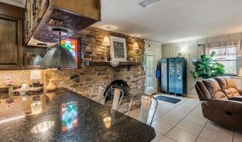 702 Presley St S, Atmore, AL 36502