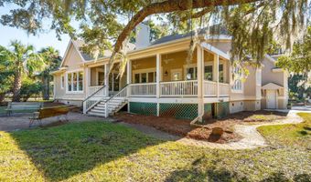 210 Old Plantation Dr W, Beaufort, SC 29907