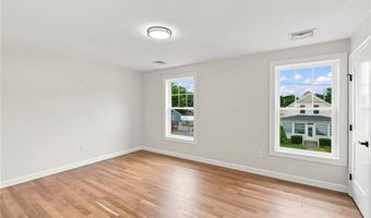 50 Planet Ave, East Providence, RI 02915