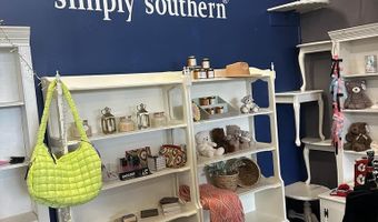 806 E Memorial Dr, Ahoskie, NC 27910