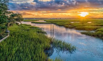 211 Harborview Dr, Beaufort, SC 29907