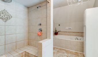 1337 Sunnyhill Dr, Camden, SC 29020