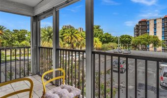 3375 N Country Club Dr 208, Aventura, FL 33180