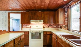 20 Sun Cir, Bourne, MA 02532