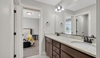 2027 NW 24th St, Ankeny, IA 50023