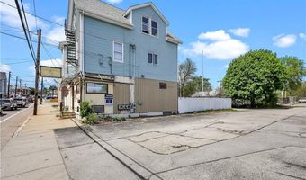 27 Greenville Ave, Johnston, RI 02919