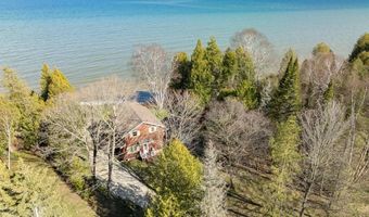 150 CLAR LIN Rd, Algoma, WI 54201