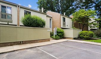 5222 POOKS HILL Rd #E-31, Bethesda, MD 20814