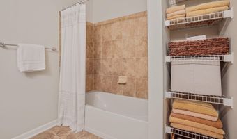 20600 HOPE SPRING Ter 202, Ashburn, VA 20147