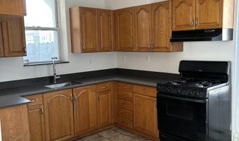 178 ORIENT St 2, Bayonne, NJ 07002