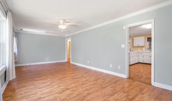 157 Flat Rock Ln, Aberdeen, NC 28315