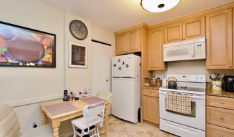 2222 S QUINCY St 1, Arlington, VA 22204