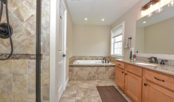 3 Susan Valley Ter, Alloway, NJ 07462
