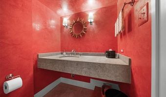 25733 River Dr, Franklin, MI 48025