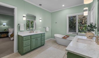 19490 Green Lakes Loop, Bend, OR 97702