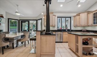 925 N River Rd, Algonquin, IL 60102