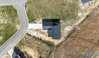 15 Swanee Dr, Albertville, AL 35950
