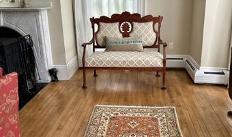 53 Congress St, Belfast, ME 04915