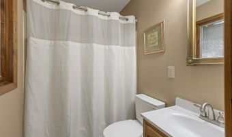 74 Muncy Ln, Ashland, KY 41102
