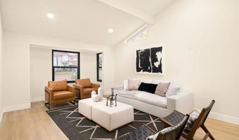 3985 Syme Dr, Carlsbad, CA 92008