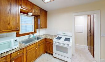 1525 Brown St, Akron, OH 44301