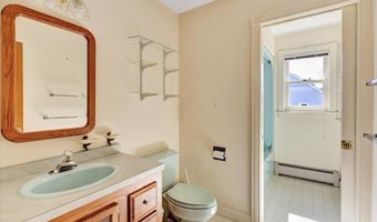 118 Stirling Pl, Burlington, VT 05408