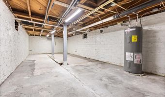 808 EDGEWATER Dr, Orlando, FL 32804