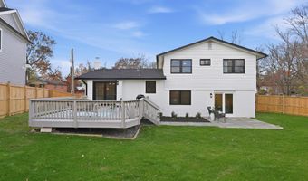 9803 DE PAUL Dr, Bethesda, MD 20817