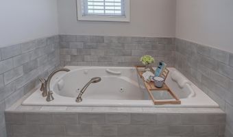 76 ELK MEADOW Dr, Afton, VA 22920