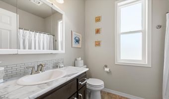 16904 E Love Ln, Benton City, WA 99320