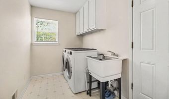 2225 Green Valley Ct, Ann Arbor, MI 48103