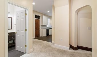 22 E Frankfort St, Columbus, OH 43206