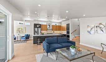 852 Oak St, Ashland, OR 97520
