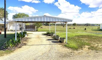 4680 Mount Olive Rd, Adkins, TX 78101