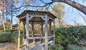 914 Wentworth Ct, Alpharetta, GA 30022