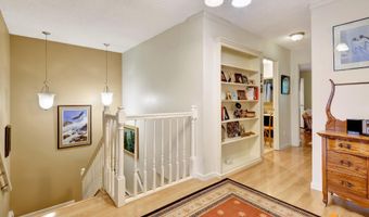 2091 Crataegus Ave, Anchorage, AK 99508