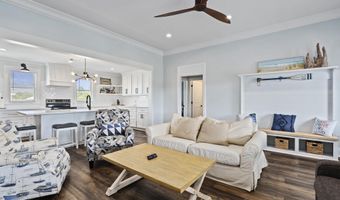 4021 Blue Jay St, Bay St. Louis, MS 39520