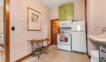 305 N Main St, Alma, WI 54610