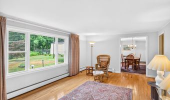 437 Lovely St, Avon, CT 06001
