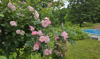 36 Sevigny Dr, Alfred, ME 04002