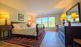 4 Mainstay Ln, Bourne, MA 02532