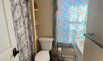 1647 Church St, Ambridge, PA 15003