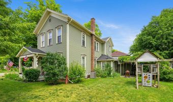 702 S Van Buren St, Auburn, IN 46706