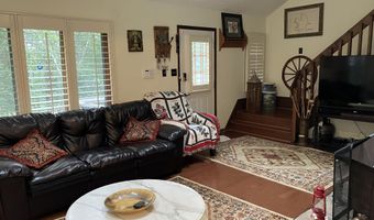 150 Mallard Ln, Albrightsville, PA 18210