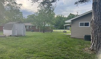 1307 Porter Ave, Aurora, MO 65605