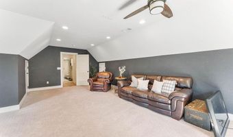 4205 Rainbow Farm Rd, Bentonville, AR 72713