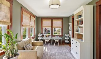 47 Hyland Ave, East Greenwich, RI 02818