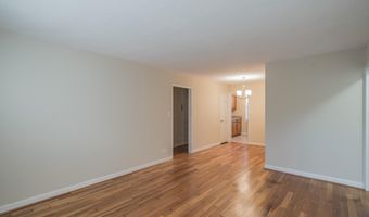 214 N GEORGE MASON Dr 214-4, Arlington, VA 22203