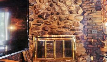 60 Abena Shr, Belgrade, ME 04917