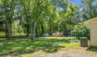 1192 Church Of God Rd, Bonneau, SC 29431